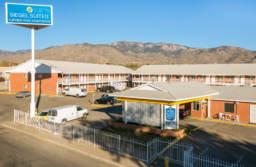Siegel Suites Albuquerque, NM low cost weekly & monthly rate apartments