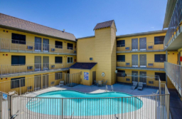 Siegel Suites Fremont St Las Vegas, NV low cost extended stay weekly & monthly rate apartments
