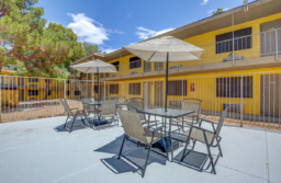 Siegel Suites Boulder Hwy I Las Vegas, NV affordable weekly & monthly rate apartments