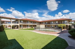 Tucson, AZ low cost flexible stay apartments in - Siegel Suites