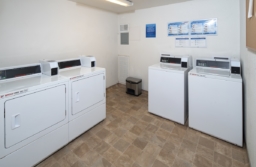 Siegel Suites 2nd St Reno, NV low cost extended stay weekly & monthly rate apartments