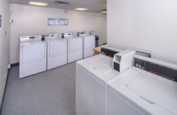Siegel Suites Victorian Ave Sparks, NV affordable extended stay weekly & monthly rate apartments