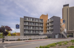 Siegel Suites Victorian Ave Sparks, NV affordable extended stay weekly & monthly rate apartments