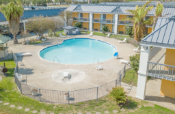 Siegel Suites - low cost rentals in San Antonio, TX